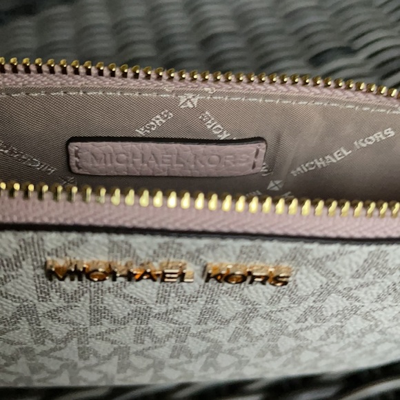 Michael Kors Jet Set Travel Large Top Zip Signature Wristlet Clutch - Picture 12 of 16